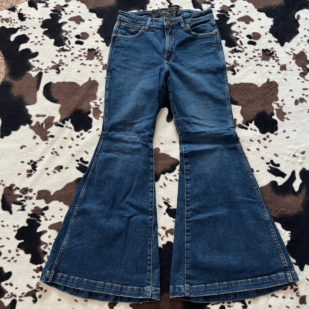 Wrangler - Flare/Bell Bottoms - Tailored - Size 28x34